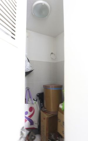 Apartamento à venda com 80m², 2 quartos e 1 vaga Apartamento à venda com 80m², 2 quartos e 1 vagaBanheiro de Serviço