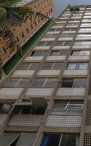 Apartamento à venda com 80m², 2 quartos e 1 vaga Apartamento à venda com 80m², 2 quartos e 1 vagaFachada