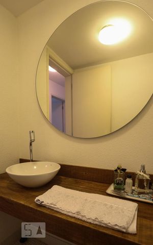 Apartamento à venda com 80m², 2 quartos e 1 vaga Apartamento à venda com 80m², 2 quartos e 1 vagaLavabo