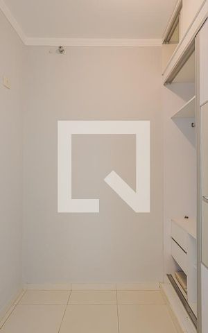 Apartamento para alugar com 100m², 2 quartos e 1 vagaÁrea de Serviço - Quarto
