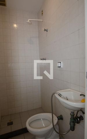 Apartamento à venda com 158m², 3 quartos e 2 vagas Apartamento à venda com 158m², 3 quartos e 2 vagasBanheiro de serviço