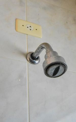 Casa à venda com 600m², 4 quartos e 8 vagas Casa à venda com 600m², 4 quartos e 8 vagasBanheiro Suíte 02