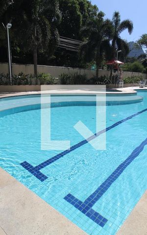 Apartamento para alugar com 68m², 2 quartos e 1 vagaÁrea comum - Piscina