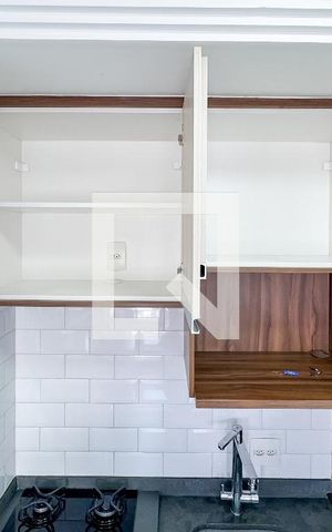 Apartamento para alugar com 35m², 1 quarto e sem vaga Apartamento para alugar com 35m², 1 quarto e sem vagaCozinha - Armários