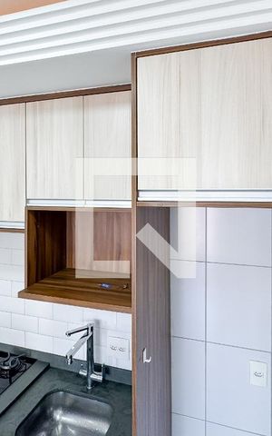 Apartamento para alugar com 35m², 1 quarto e sem vaga Apartamento para alugar com 35m², 1 quarto e sem vagaCozinha - Armários