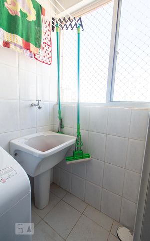 Apartamento à venda com 96m², 3 quartos e 1 vaga Apartamento à venda com 96m², 3 quartos e 1 vagaÁrea de serviço