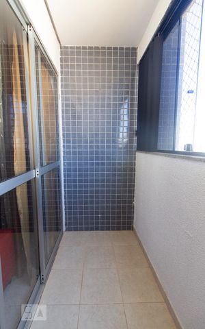 Apartamento à venda com 96m², 3 quartos e 1 vaga Apartamento à venda com 96m², 3 quartos e 1 vagaVaranda