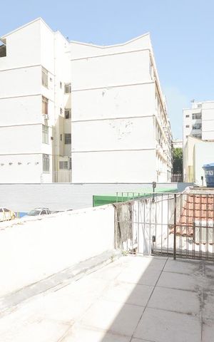 Casa para alugar com 350m², 5 quartos e 1 vagaCobertura