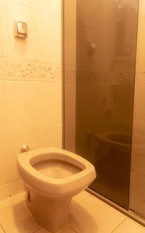 Casa de condomínio à venda com 100m², 2 quartos e 1 vaga Casa de condomínio à venda com 100m², 2 quartos e 1 vagaBanheiro suíte 2