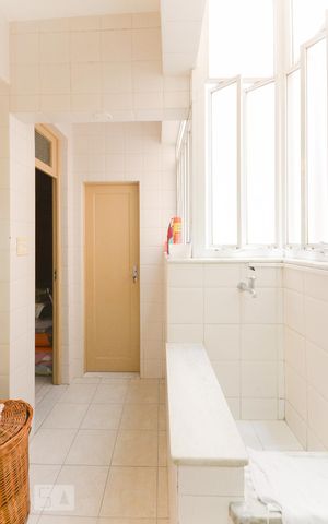 Apartamento à venda com 140m², 3 quartos e 3 vagasÁrea de serviço