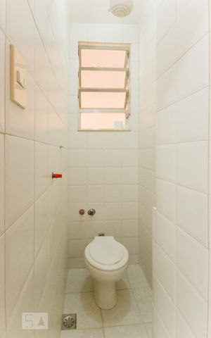 Apartamento à venda com 140m², 3 quartos e 3 vagasBanheiro de serviço