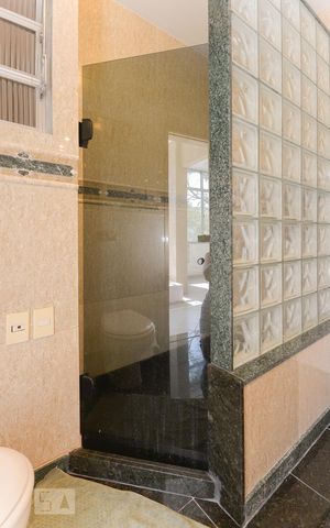 Apartamento à venda com 140m², 3 quartos e 3 vagasBanheiro suíte