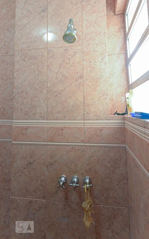 Apartamento à venda com 140m², 3 quartos e 3 vagasBanheiro