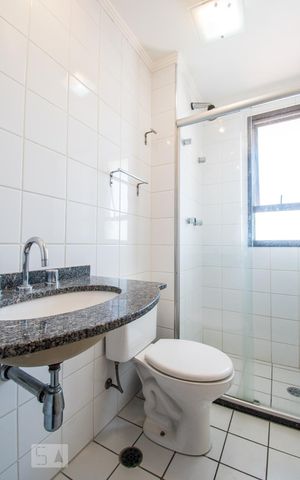 Apartamento para alugar com 67m², 2 quartos e 1 vagaBanheiro 1