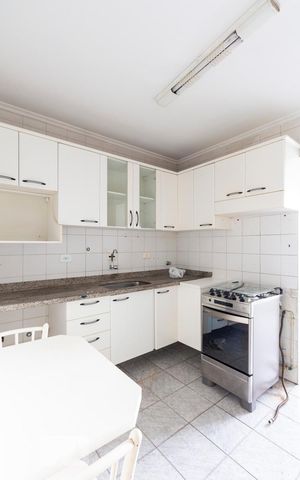 Apartamento à venda com 80m², 3 quartos e 1 vagaCozinha