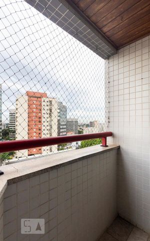 Apartamento à venda com 80m², 3 quartos e 1 vagaVaranda
