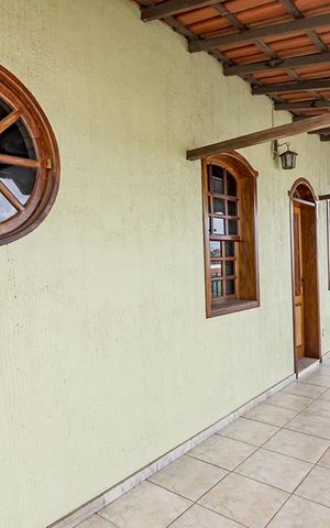 Casa à venda com 413m², 4 quartos e 4 vagas Casa à venda com 413m², 4 quartos e 4 vagasVaranda Andar 3