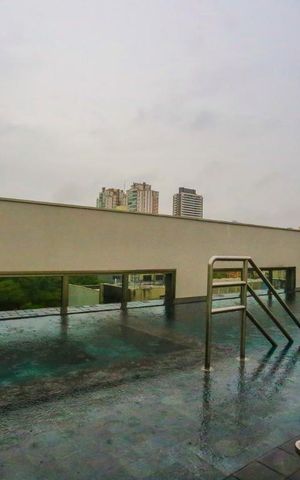 Studio para alugar com 31m², 1 quarto e 1 vaga Studio para alugar com 31m², 1 quarto e 1 vagaPiscina