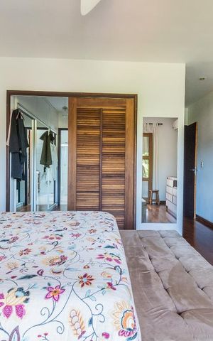 Casa à venda com 650m², 6 quartos e 5 vagas Casa à venda com 650m², 6 quartos e 5 vagasSuíte 4