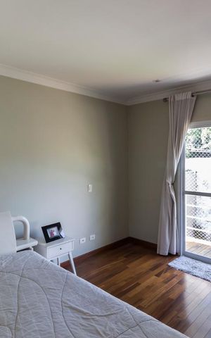 Casa à venda com 275m², 3 quartos e 6 vagas Casa à venda com 275m², 3 quartos e 6 vagasSuíte 2