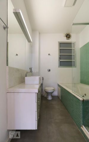 Apartamento à venda com 186m², 2 quartos e 1 vagaBanheiro da Suíte