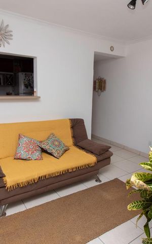 Apartamento à venda com 80m², 2 quartos e 1 vaga Apartamento à venda com 80m², 2 quartos e 1 vagaSala