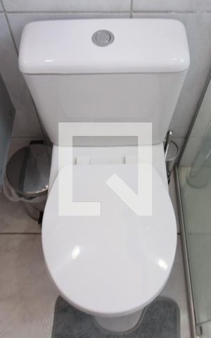 Apartamento à venda com 55m², 2 quartos e 1 vagaBanheiro Social