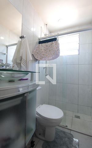 Apartamento à venda com 55m², 2 quartos e 1 vagaBanheiro Social