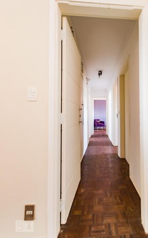 Apartamento à venda com 300m², 4 quartos e 1 vaga Apartamento à venda com 300m², 4 quartos e 1 vagaCorredor
