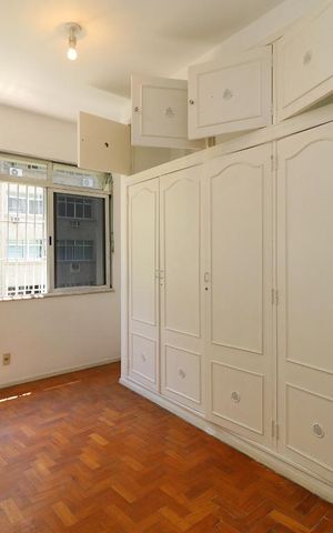 Apartamento à venda com 136m², 3 quartos e 1 vaga Apartamento à venda com 136m², 3 quartos e 1 vagaSuite.