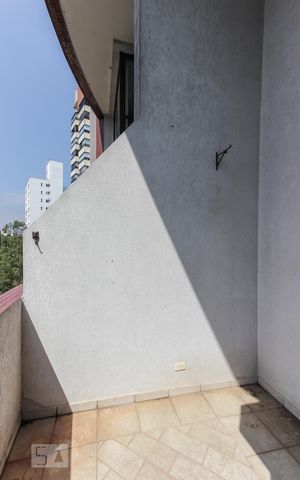 Studio para alugar com 60m², 1 quarto e 2 vagas Studio para alugar com 60m², 1 quarto e 2 vagasvaranda