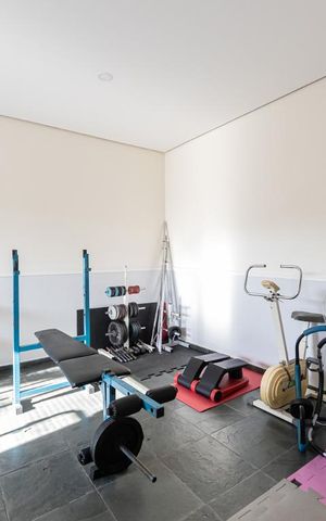 Apartamento à venda com 64m², 2 quartos e 1 vaga Apartamento à venda com 64m², 2 quartos e 1 vagaAcademia