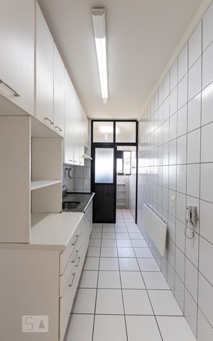 Apartamento à venda com 64m², 2 quartos e 1 vaga Apartamento à venda com 64m², 2 quartos e 1 vagaCozinha