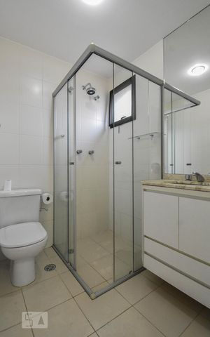 Apartamento à venda com 192m², 4 quartos e 3 vagas Apartamento à venda com 192m², 4 quartos e 3 vagasBanheiro Suíte 02