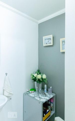 Apartamento à venda com 165m², 4 quartos e 2 vagas Apartamento à venda com 165m², 4 quartos e 2 vagasBanheiro Social