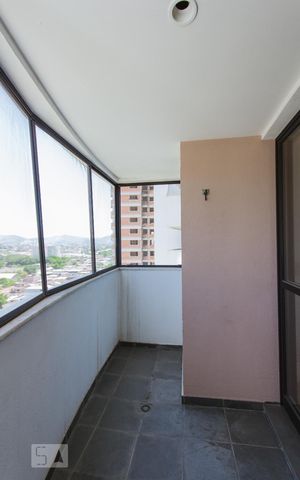 Apartamento para alugar com 53m², 2 quartos e 1 vaga Apartamento para alugar com 53m², 2 quartos e 1 vagaVaranda