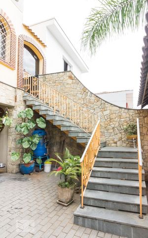 Casa à venda com 200m², 4 quartos e 4 vagasEntrada Social