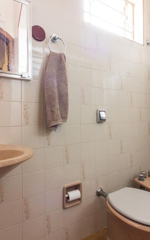 Casa à venda com 200m², 4 quartos e 4 vagasBanheiro Social