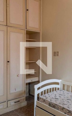 Casa à venda com 300m², 5 quartos e 2 vagas Casa à venda com 300m², 5 quartos e 2 vagasQuarto 2