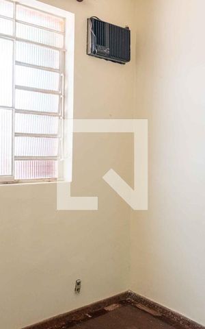 Casa à venda com 300m², 5 quartos e 2 vagas Casa à venda com 300m², 5 quartos e 2 vagasQuarto 3