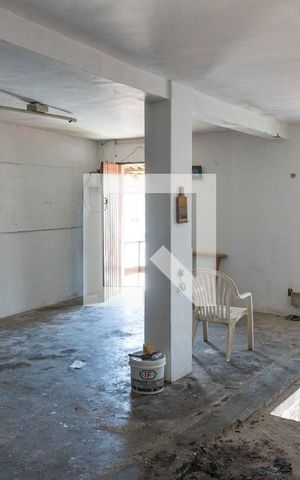 Casa à venda com 300m², 5 quartos e 2 vagas Casa à venda com 300m², 5 quartos e 2 vagasGaragem