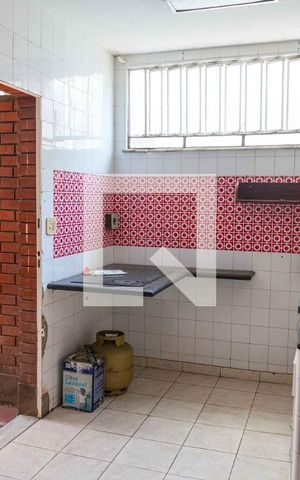 Casa à venda com 300m², 5 quartos e 2 vagas Casa à venda com 300m², 5 quartos e 2 vagasCozinha