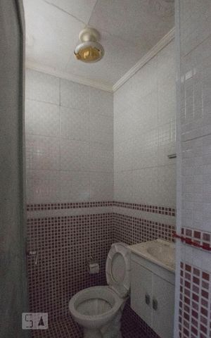 Casa para alugar com 315m², 2 quartos e 2 vagas1o. Andar - Lavabo