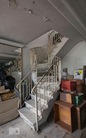 Casa para alugar com 315m², 2 quartos e 2 vagas1o. Andar - Sala (Escadas)