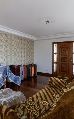 Casa à venda com 1212m², 3 quartos e 5 vagas Casa à venda com 1212m², 3 quartos e 5 vagasSala 2