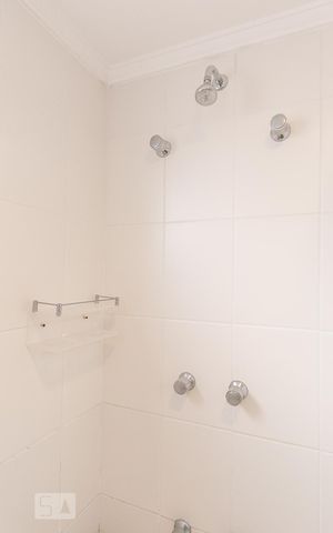 Apartamento para alugar com 74m², 2 quartos e 2 vagasBanheiro da suíte 