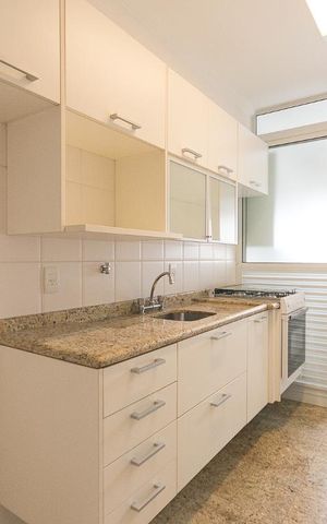 Apartamento para alugar com 74m², 2 quartos e 2 vagasCozinha 