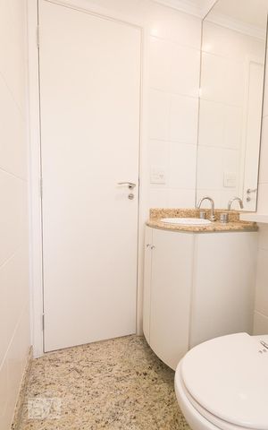 Apartamento para alugar com 74m², 2 quartos e 2 vagasBanheiro 