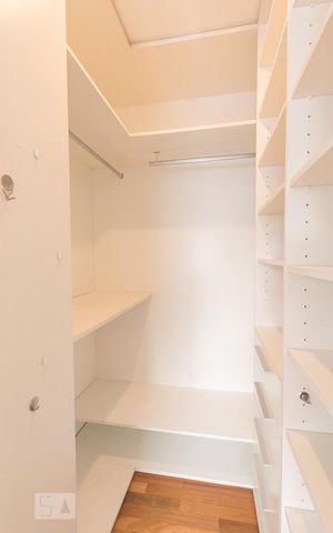 Apartamento para alugar com 74m², 2 quartos e 2 vagasCloset 