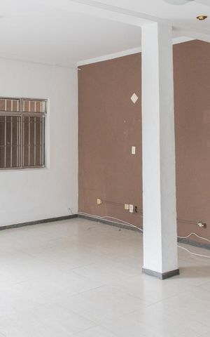 Casa à venda com 163m², 3 quartos e 2 vagasSala